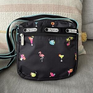 LeSportsac Black Nylon Crossbody Bag Zip Top Adjustable Strap Lightweight Travel